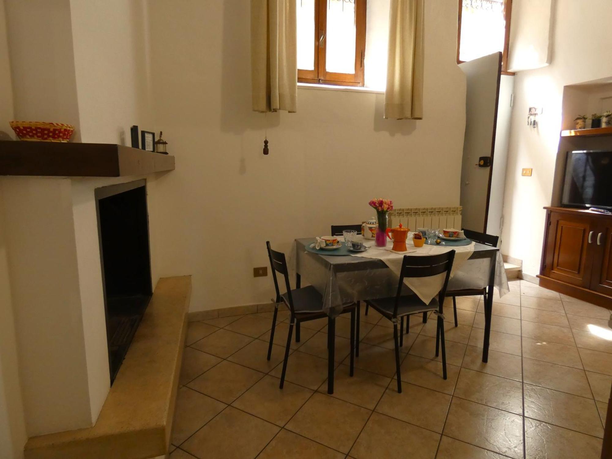 Scappo In Umbria, Casalina